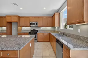 5385 Sable Wood Ln, Fair Oaks, CA 95628 - Photo 7
