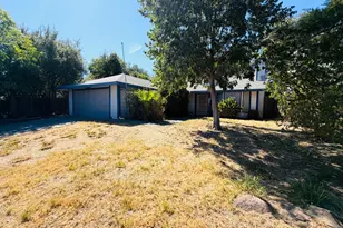 4409 Galbrath Dr, Sacramento, CA 95842 - Photo 3