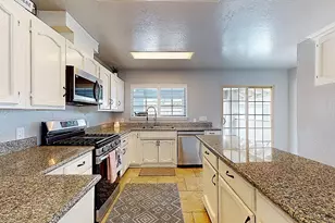 204 N Santa Ana Ave, Modesto, CA 95354 - Photo 45