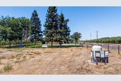 5907 Crow Road, Oakdale, CA 95361 - Photo 59
