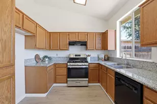 757 Ashboro Ln, Galt, CA 95632 - Photo 9