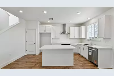 7816 Rivermeadow Way, Sacramento, CA 95832 - Photo 3