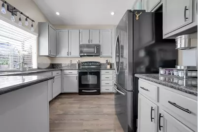 102 Henry, Tracy, CA 95376 - Photo 13