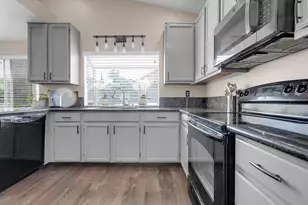 102 Henry, Tracy, CA 95376 - Photo 11