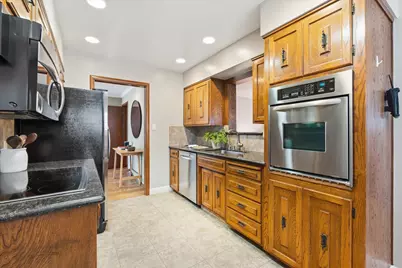 5501 Moddison Avenue, Sacramento, CA 95819 - Photo 11