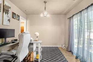 1629 W Poplar St, Stockton, CA 95203 - Photo 11