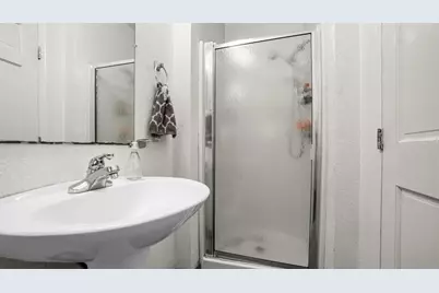 1629 W Poplar Street, Stockton, CA 95203 - Photo 13