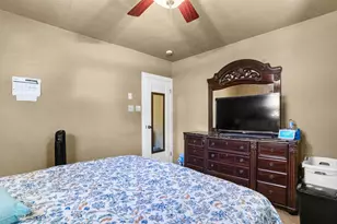 1629 W Poplar St, Stockton, CA 95203 - Photo 17