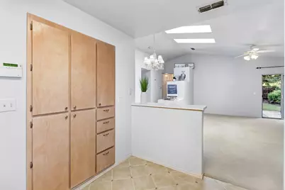 8640 Travary Way, Antelope, CA 95843 - Photo 17