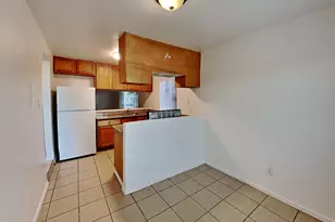 5644 Odea Dr, Sacramento, CA 95824 - Photo 11