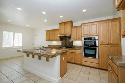 2049 Baluchi Way, Oakdale, CA 95361 - Photo 11