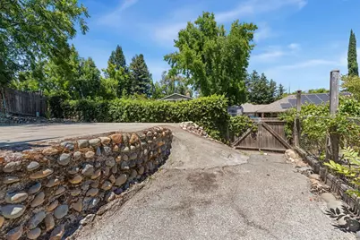 5443 Woodwynn Court, Fair Oaks, CA 95628 - Photo 15