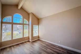8809 Bridalsmith Dr, Sacramento, CA 95828 - Photo 5