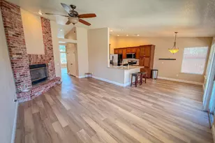 8809 Bridalsmith Dr, Sacramento, CA 95828 - Photo 7