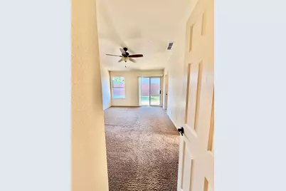 8809 Bridalsmith Drive, Sacramento, CA 95828 - Photo 19