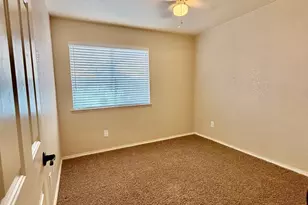 8809 Bridalsmith Dr, Sacramento, CA 95828 - Photo 15