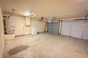 8809 Bridalsmith Dr, Sacramento, CA 95828 - Photo 17