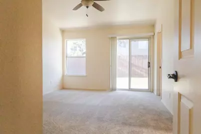 8809 Bridalsmith Drive, Sacramento, CA 95828 - Photo 15