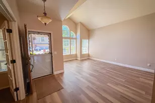 8809 Bridalsmith Dr, Sacramento, CA 95828 - Photo 15