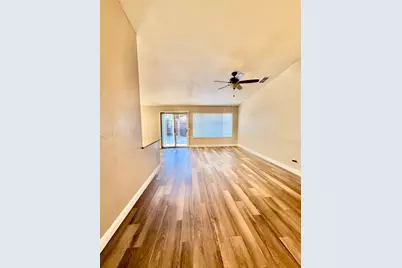 8809 Bridalsmith Drive, Sacramento, CA 95828 - Photo 5