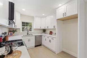 3952 28th St, Sacramento, CA 95820 - Photo 9