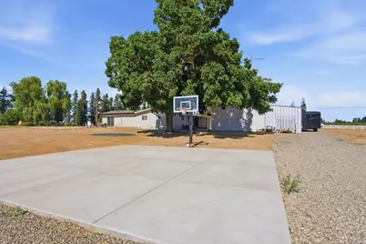 543 S Blossom Road, Waterford, CA 95386 - Photo 37