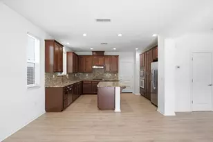 437 N Orinda Ct, Tracy, CA 95391 - Photo 9
