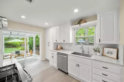 36 Lupine Way, Sacramento, CA 95819 - Photo 15