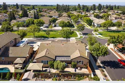402 Farinelli, Escalon, CA 95320 - Photo 37