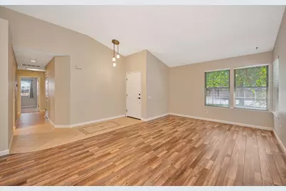2712 Stoughton Way, Sacramento, CA 95827 - Photo 21
