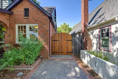 2509 10th Avenue, Sacramento, CA 95818 - Photo 11