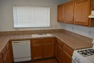 1019 Henry Long Boulevard, Stockton, CA 95206 - Photo 3