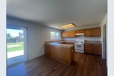 1019 Henry Long Boulevard, Stockton, CA 95206 - Photo 5