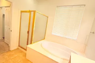 190 Belfont Cir, Sacramento, CA 95835 - Photo 17