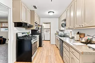 9925 Aries Way, Sacramento, CA 95827 - Photo 9