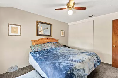 9925 Aries Way, Sacramento, CA 95827 - Photo 11