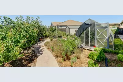 2752 Brookshire Circle, Woodland, CA 95776 - Photo 61