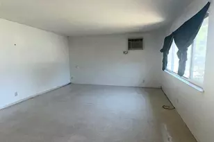 302 Cordova Ln, Stockton, CA 95207 - Photo 3