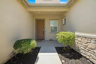 1505 S Perkins Pl, Mountain House, CA 95391 - Photo 7
