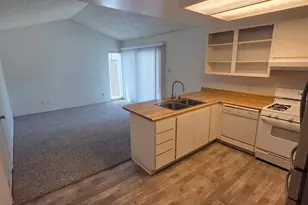 5689 Andrea Blvd, Sacramento, CA 95842 - Photo 7
