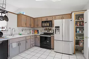 1258 Lloyd Thayer Cir, Stockton, CA 95206 - Photo 11