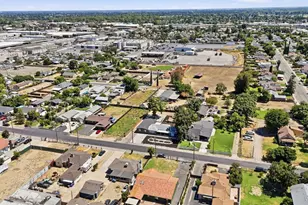 917 9th St, Turlock, CA 95380 - Photo 19