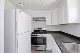 917 9th St, Turlock, CA 95380 - Photo 13