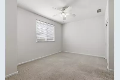 9445 Brookmont Court, Elk Grove, CA 95624 - Photo 27