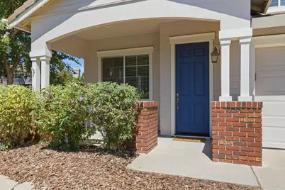 9445 Brookmont Court, Elk Grove, CA 95624 - Photo 3