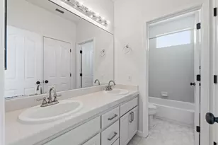 9445 Brookmont Ct, Elk Grove, CA 95624 - Photo 25