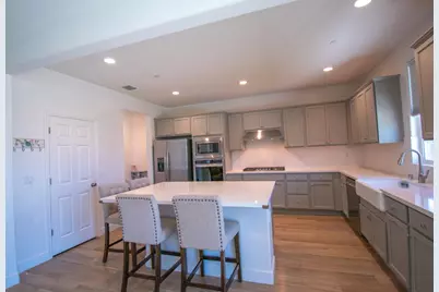 14670 Spanish Bay Way, Chowchilla, CA 93610 - Photo 9