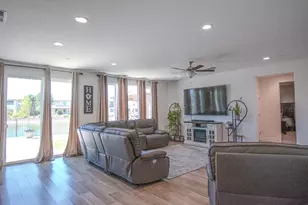 14670 Spanish Bay Way, Chowchilla, CA 93610 - Photo 3