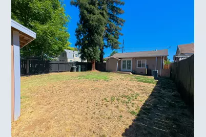 4759 Baker Avenue, Sacramento, CA 95820 - Photo 21