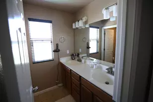 689 Stage Coach Dr, Lathrop, CA 95330 - Photo 65